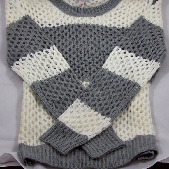 Arizona Jean Co. Mesh-Stitch Grey/Ivory Sweater - Picture 3 of 3